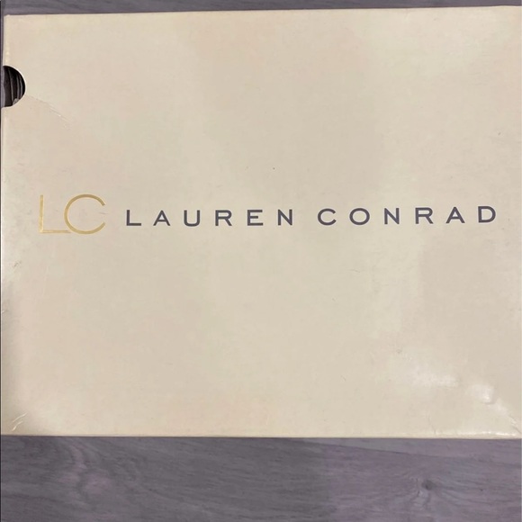 Ankle Boot - Picture 9 of 9